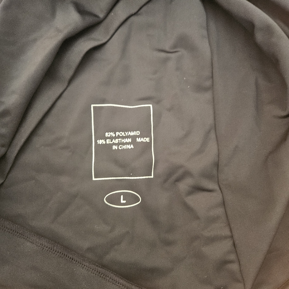 Cabrinha Rashguard top - Picture 5 of 5